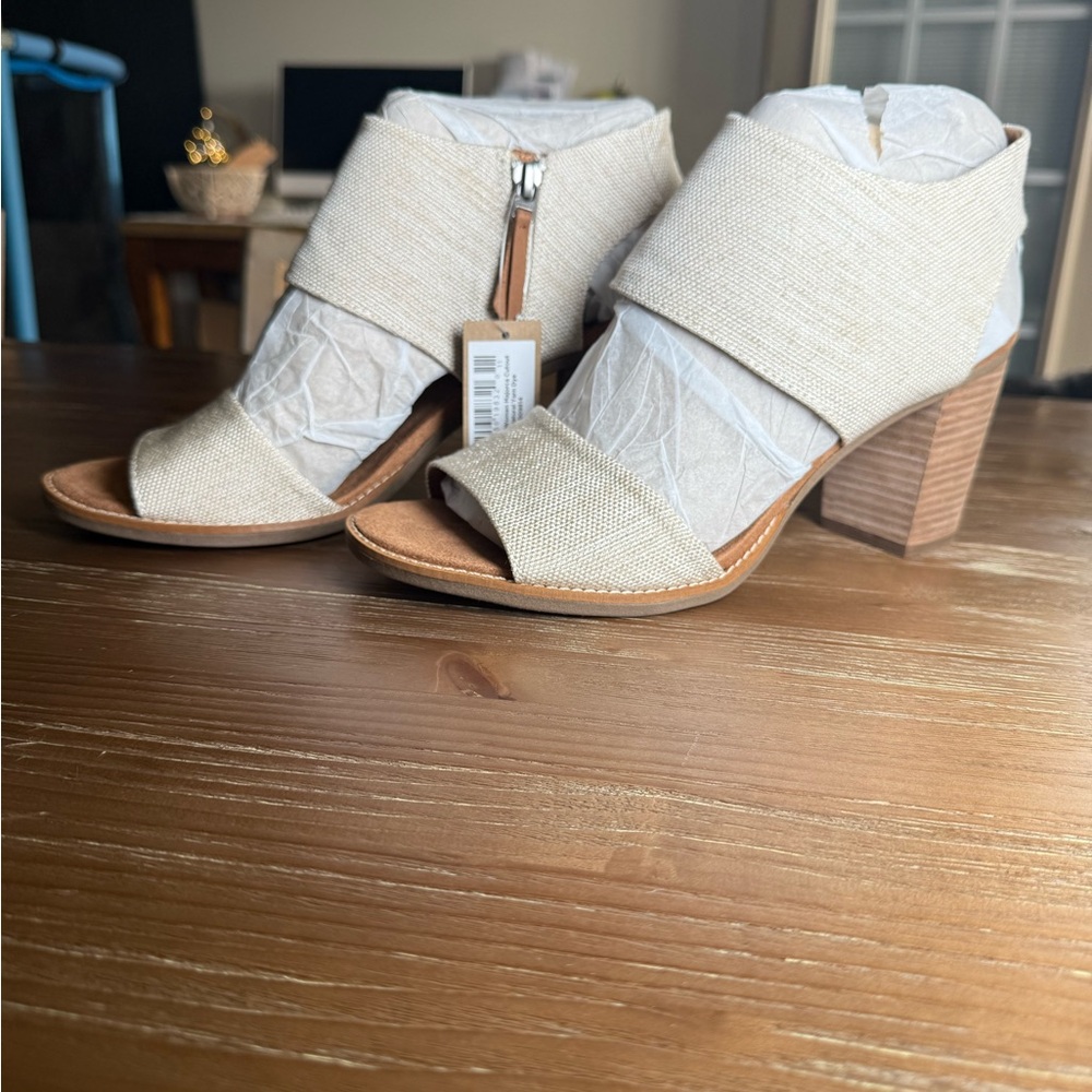 TOMS Women's Cream Majorca Cutout Sandals